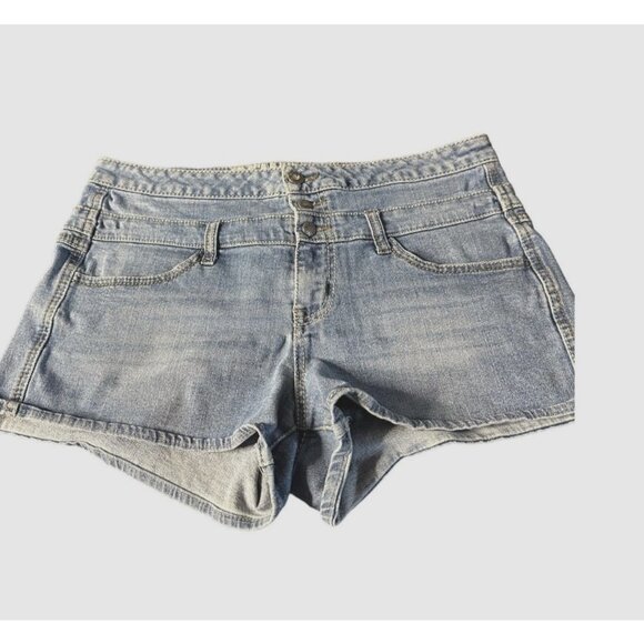 Junior Rewash Medium Blue Denim Short Shorts Size 13 Sku 2470 - Picture 2 of 8